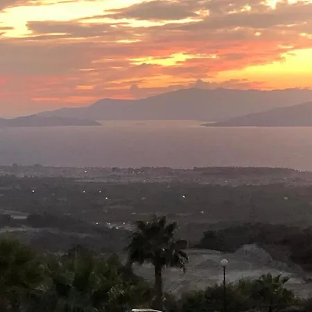 Private Deluxe 2 Bedroom Wyndham Golf & Daire Kuşadası